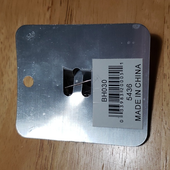 Cute Cat Pin Brooch by Fashion Jewelry - Picture 3 of 6